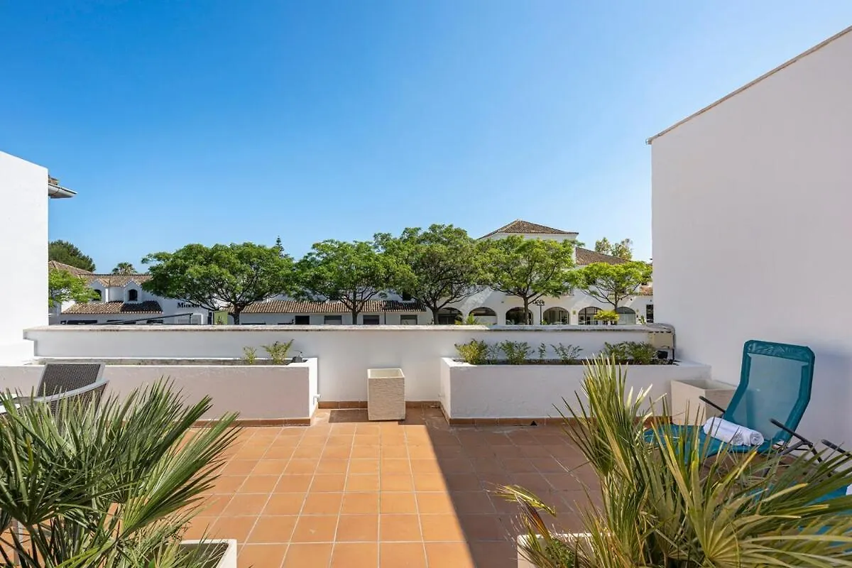 Great 3 Bedroom Apartment With Terrace In Golden Mile Marbella Spanyolország